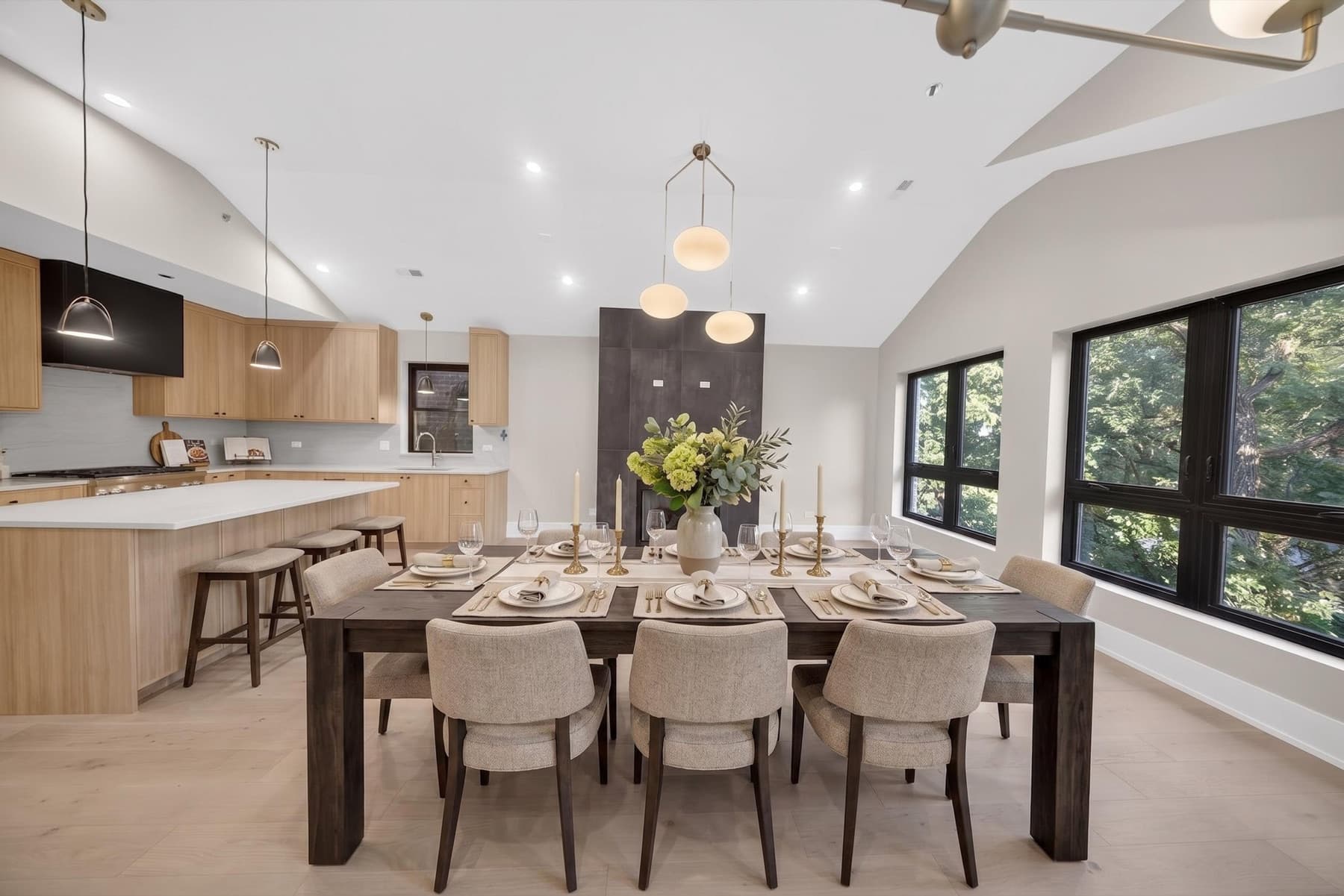 Lincoln Park Estate property media DSC05819