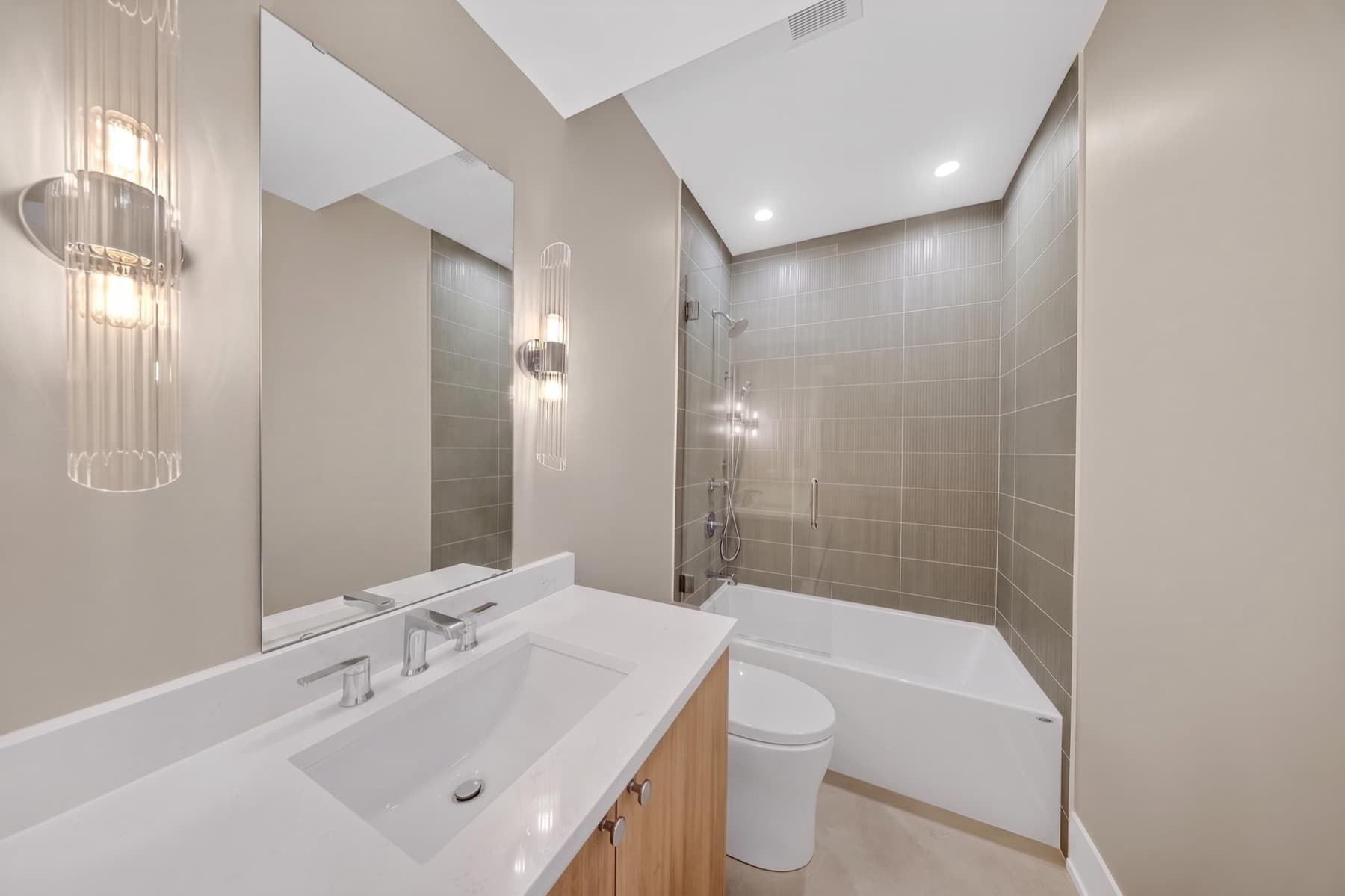 Lincoln Park Estate property media DSC06039